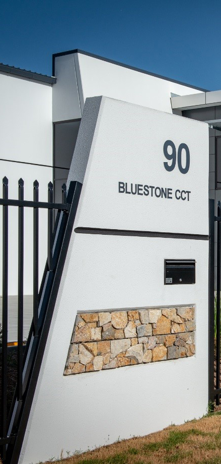 WAREHOUSE | SEVENTEEN MILE ROCKS QLD 4073
